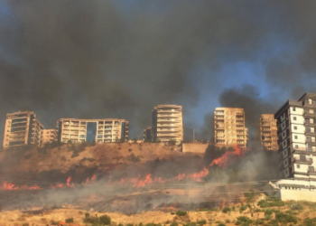 bayrakli_yangin