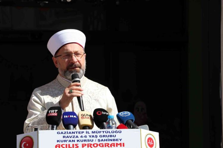 DİYANET İŞLERİ BAŞKANI PROF. DR. ALİ ERBAŞ, GAZİANTEP’TE, HAYIRSEVERLER TARAFINDAN YAPTIRILAN ‘04-06 YAŞ RAVZA KUR’AN KURSU’ AÇILIŞ TÖRENİNE KATILDI. (RESUL YANBUL/GAZİANTEP-İHA)