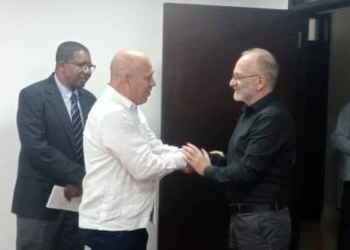 TKP Genel Sekreteri Kemal Okuyan ve Küba Komünist Partisi Siyasi Büro Üyesi ve Merkez Komite Örgüt Sekreteri Roberto Morales Ojeda